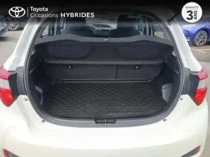 Photo 9 Toyota Yaris  100h Dynamic 5p RC18