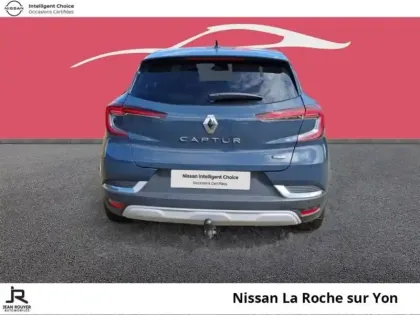 Photo 10 Renault Captur  1.6 E-Tech hybride 145ch Techno Fast Track