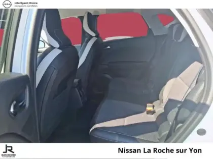 Photo 18 Renault Captur  1.6 E-Tech hybride 145ch Techno Fast Track