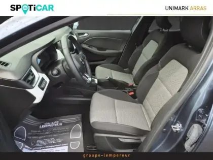Photo 8 Renault Clio  1.6 E-Tech hybride 145ch Evolution