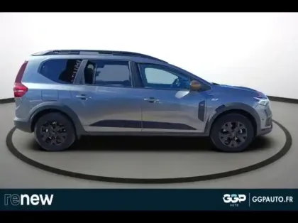 Photo 6 Dacia Jogger  1.6 hybrid 140ch Extreme 7 places -24
