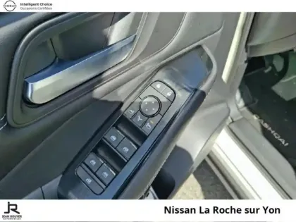 Photo 12 Nissan Qashqai  1.3 Mild Hybrid 140ch N-Style