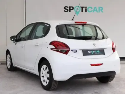 Photo 6 Peugeot 208  1.2 PureTech 68ch E6.c Like 5p