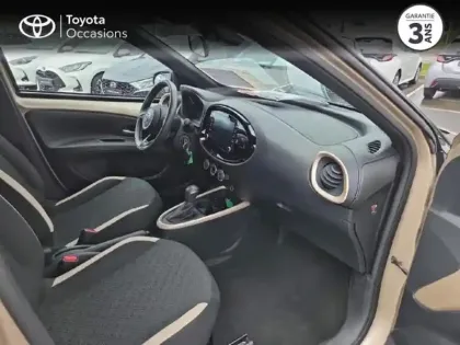 Photo 6 Toyota Aygo  X 1.0 VVT-i 72ch Design S-CVT