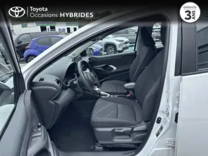 Photo 10 Toyota Yaris  116h Dynamic 5p MC24