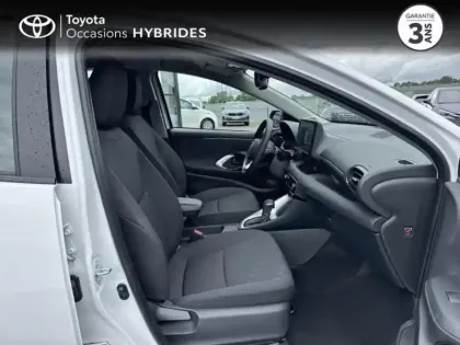 Photo 5 Toyota Yaris  116h Dynamic 5p MC24