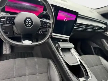 Photo 12 Renault Austral  1.2 E-Tech full hybrid 200ch Techno - 23