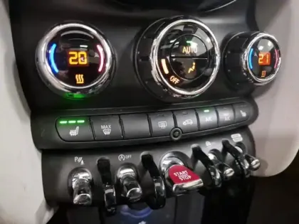 Photo 10 Mini Mini  Cooper 136ch Edition Premium Plus BVA7