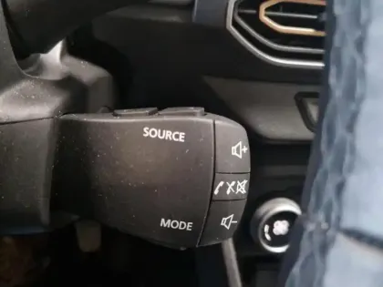 Photo 13 Dacia Jogger  1.6 hybrid 140ch Extreme 7 places -24