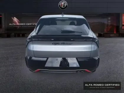 Photo 5 Alfa Romeo Junior  1.2 Ibrida 145ch e-DCT6 INTENSA