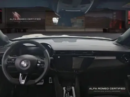 Photo 6 Alfa Romeo Junior  1.2 Ibrida 145ch e-DCT6 INTENSA
