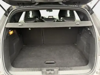 Photo 8 Renault Captur  1.6 E-Tech hybride 145ch Engineered