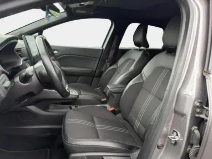 Photo 12 Renault Captur  1.6 E-Tech hybride 145ch Engineered