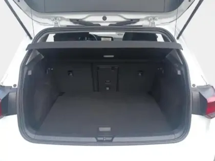 Photo 8 Volkswagen Golf  2.0 TDI SCR 115ch Life DSG7