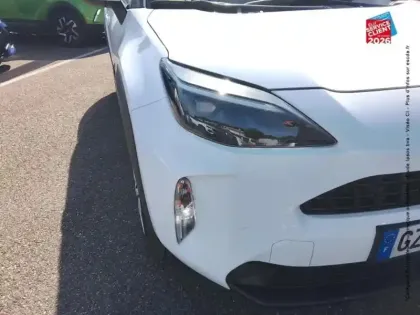 Photo 8 Toyota Yaris  Cross 116h Dynamic MC24