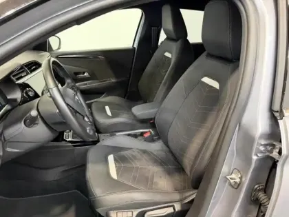 Photo 8 Opel Corsa  1.2 Turbo 100 Ultimate / Gps / Caméra / LOA