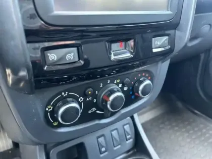 Photo 14 Dacia Duster  1.5 dCi 110ch Black Touch 4X2