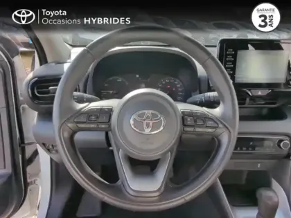 Photo 8 Toyota Yaris  116h Dynamic 5p MY22
