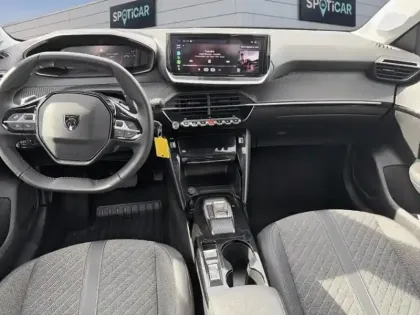 Photo 7 Peugeot 208  1.2 Hybrid 110ch Allure e-DCS6