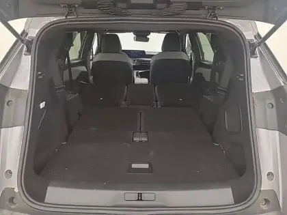 Photo 5 Peugeot 5008  Hybrid 136 e-DCS6