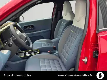 Photo 10 Fiat Panda Grande  T-Gen 3 1.2 Hybrid Turbo 110 ch eDCT6