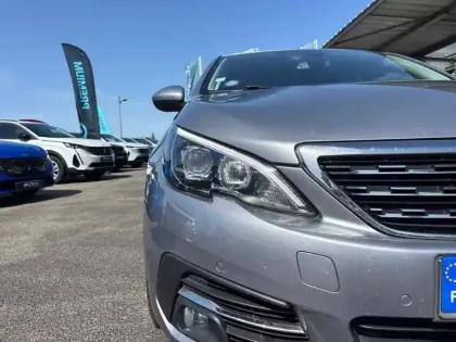 Photo 15 Peugeot 308  PureTech 110ch S&S BVM6