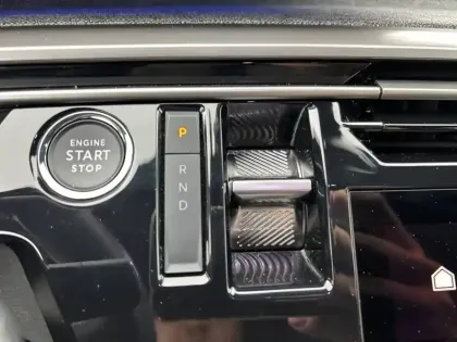 Photo 13 Peugeot 3008  Electrique 210 ch 73 kWh