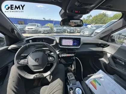 Photo 7 Peugeot 2008  Electrique 54 kWh 156 ch