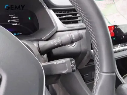 Photo 18 Renault Captur  E-Tech full hybrid 145 ch