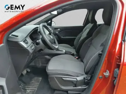 Photo 8 Renault Captur  E-Tech full hybrid 145 ch