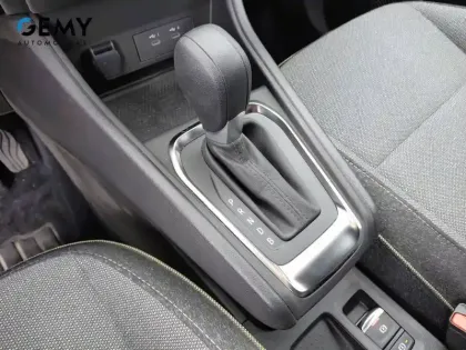 Photo 28 Renault Captur  E-Tech full hybrid 145 ch