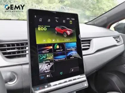 Photo 23 Renault Captur  E-Tech full hybrid 145 ch