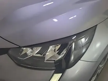 Photo 17 Peugeot 208  PureTech 100 S&S BVM6