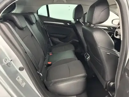 Photo 39 Renault Megane  IV Berline TCe 140 EDC