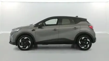 Photo 25 Renault Captur  E-Tech full hybrid 145 ch