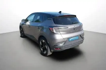Photo 18 Renault Captur  E-Tech full hybrid 145 ch