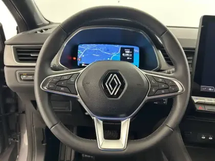 Photo 38 Renault Captur  E-Tech full hybrid 145 ch