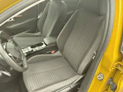 Photo 10 Peugeot 208  Electrique 50 kWh 136ch