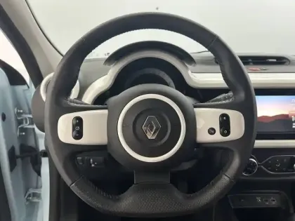 Photo 23 Renault Twingo  III E-Tech