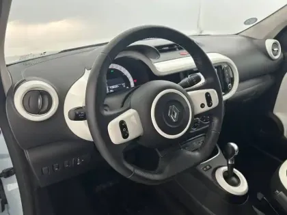 Photo 18 Renault Twingo  III E-Tech