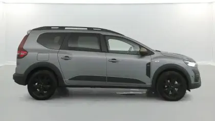 Photo 30 Dacia Jogger  Hybrid 140 7 places GSR2
