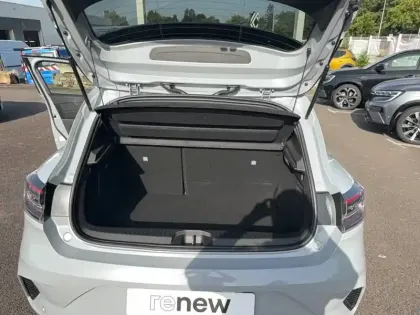 Photo 33 Renault Clio  E-Tech full hybrid 145 ch GSR2