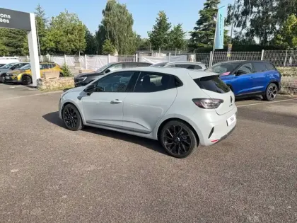 Photo 18 Renault Clio  E-Tech full hybrid 145 ch GSR2