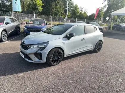 Photo 16 Renault Clio  E-Tech full hybrid 145 ch GSR2