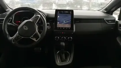 Photo 9 Renault Clio  E-Tech full hybrid 145 ch GSR2