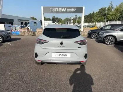 Photo 19 Renault Clio  E-Tech full hybrid 145 ch GSR2
