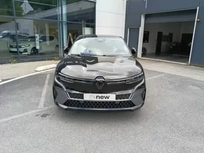 Photo 8 Renault Megane  E-Tech 220 ch autonomie confort