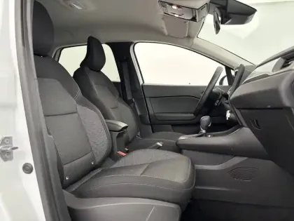 Photo 22 Renault Captur  E-Tech full hybrid 145