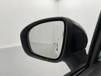 Photo 39 Renault Captur  E-Tech full hybrid 145