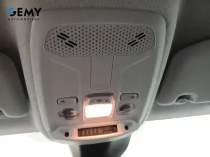 Photo 14 Peugeot 208  PureTech 75 S&S BVM5